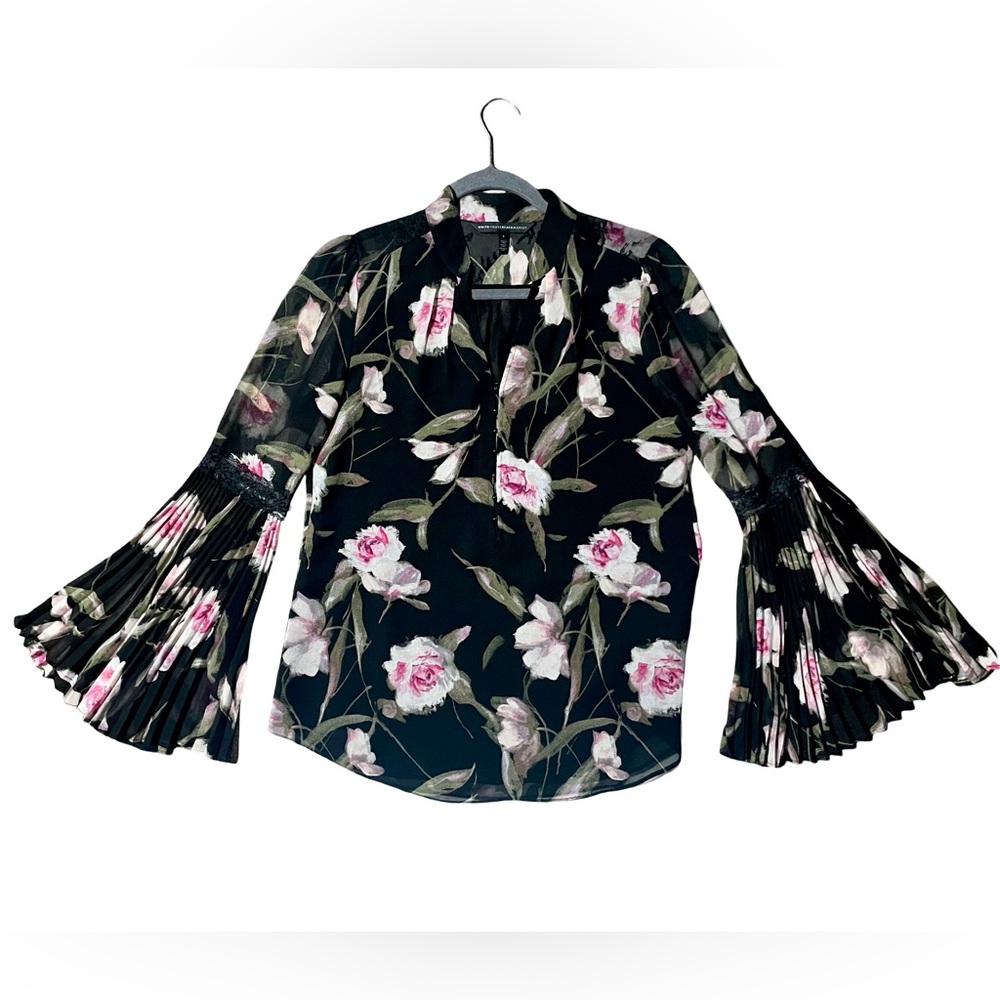 White House Black Market Floral Pleated Bell Sleeve Blouse Size 4 Romantic Top